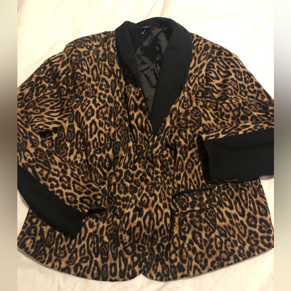 torrid Jackets & Blazers - Torrid leopard print jacket EUC